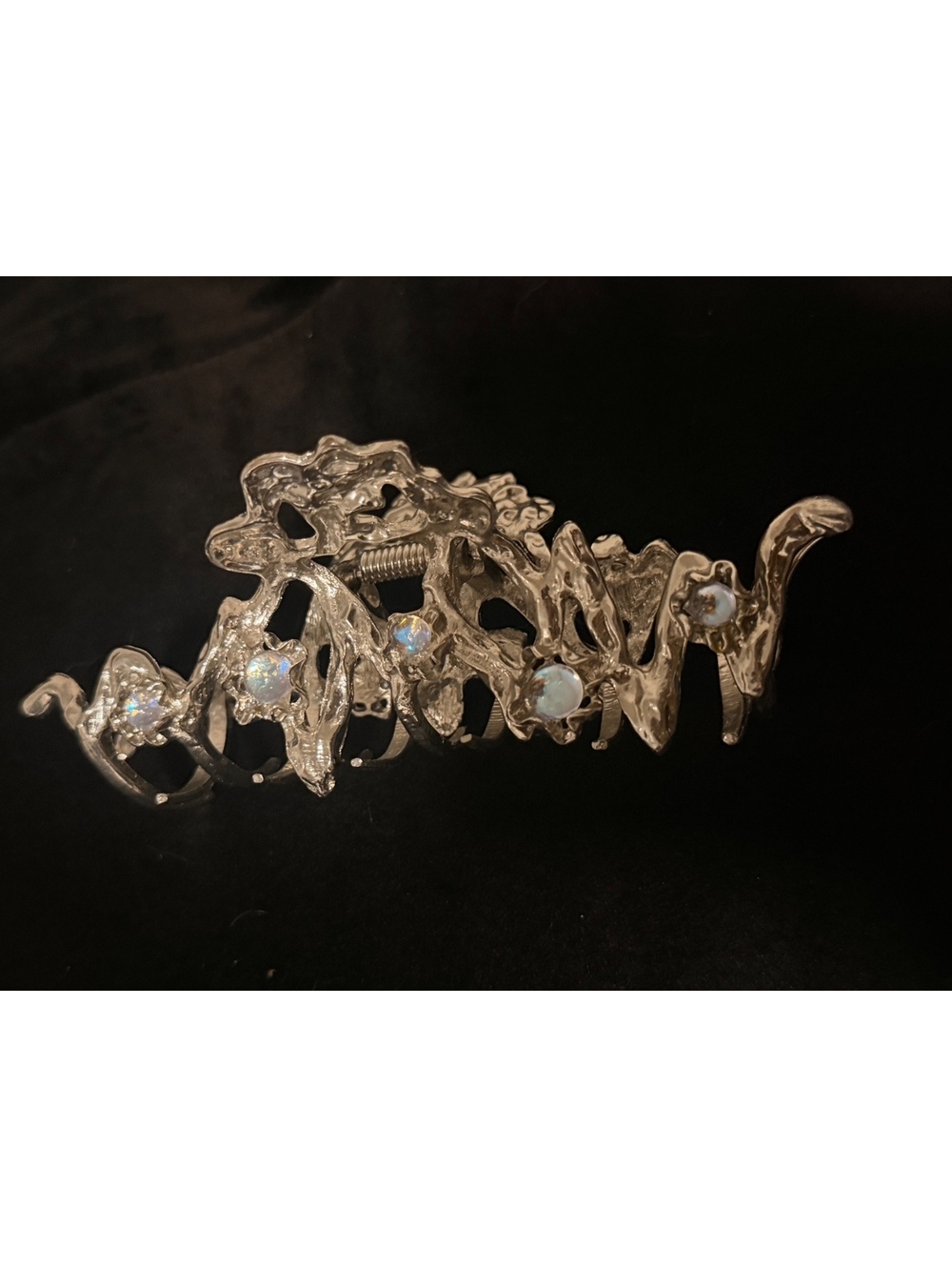 Hot Topic Silver-Tone Hair Claw Clip with Opal-Like Stones